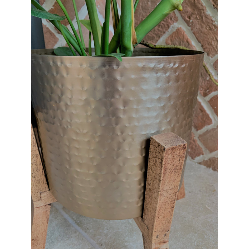 Brentry Pot Planter