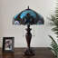 Lampe de table Wolfdale Tiffany avec ampoules DEL de liaison en vitrail vert / brun 16 po x P 16 po x H 24 po