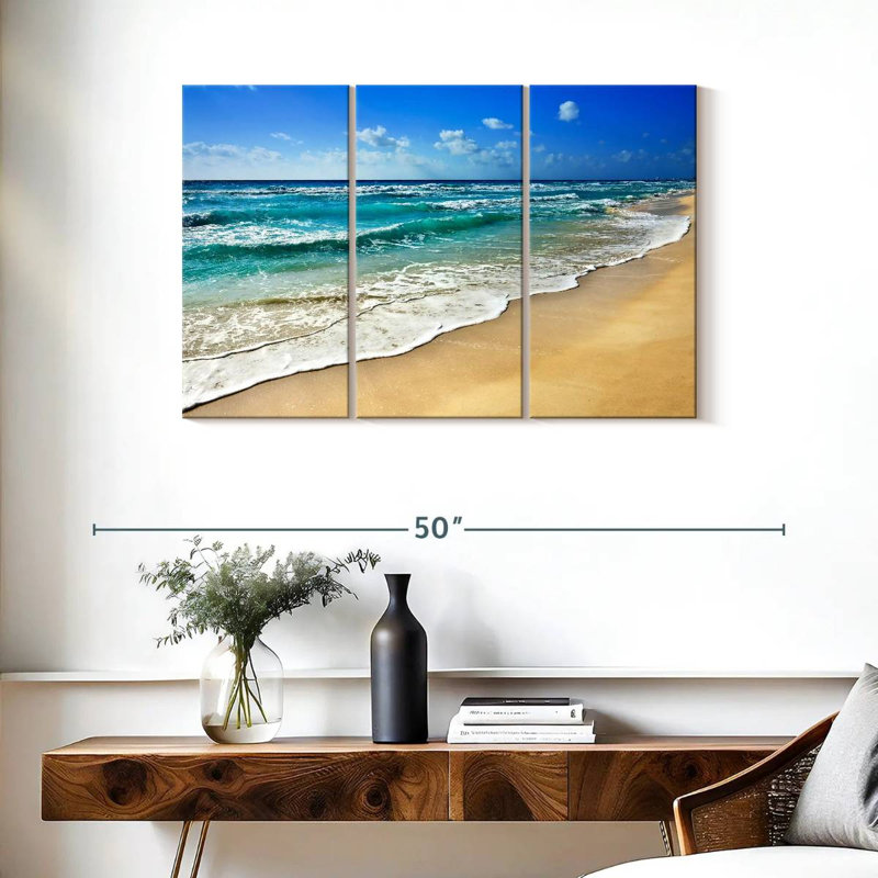 Nicci Cancun Beach II, 20" H x 33" W