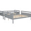 Lit superposé simple au-dessus d'un lit double en gris, avec garde-corps pour lit de chambre amélioré, confort optimal-465142991
