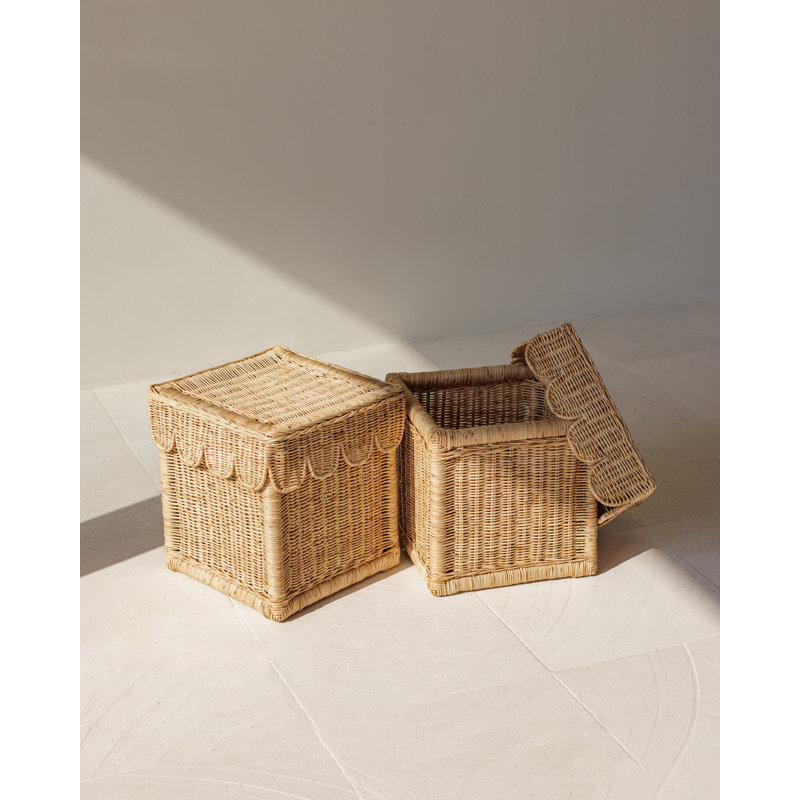 Scallop Storage Rattan Bin With Lid