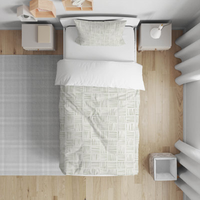 Lash Locked Decorative Lightweight Comforter Set
