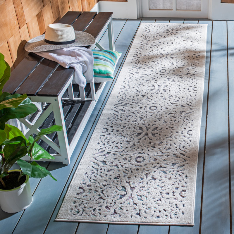 Sprague Performance Floral Rug, Runner 2'2" x 7'