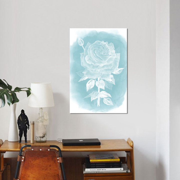 «Ghost Rose II» par Grace Popp, impression sur toile tendue sur châssis, H 40 po x l 26 po x P 1,5 po, Toile tendue