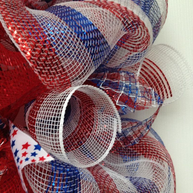 Couronne patriotique avec étoile scintillante