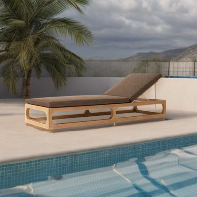Outdoor Leisure Hotel Beach Pool Deck Chairs Outdoor Teak Wood Chaise Lounge , Cushion Included