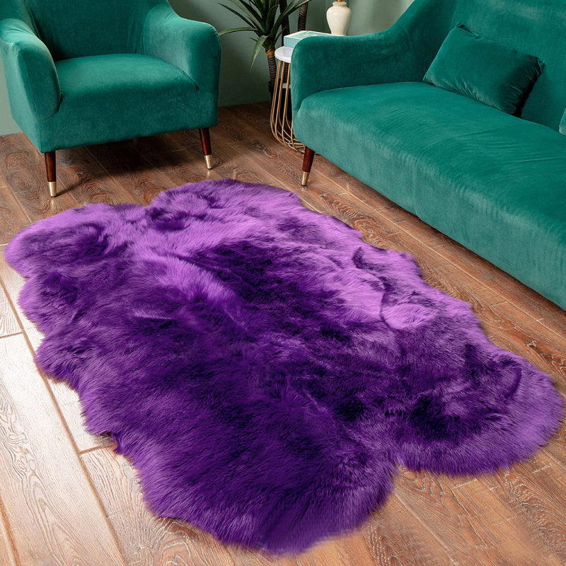 Letoya Faux Sheepskin Indoor Rug, Novelty 4' x 6'