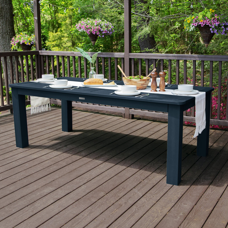 Table de salle à manger en plastique Highsmith, H 30 po x l 42 po x P 84 po, Bleu fédéral