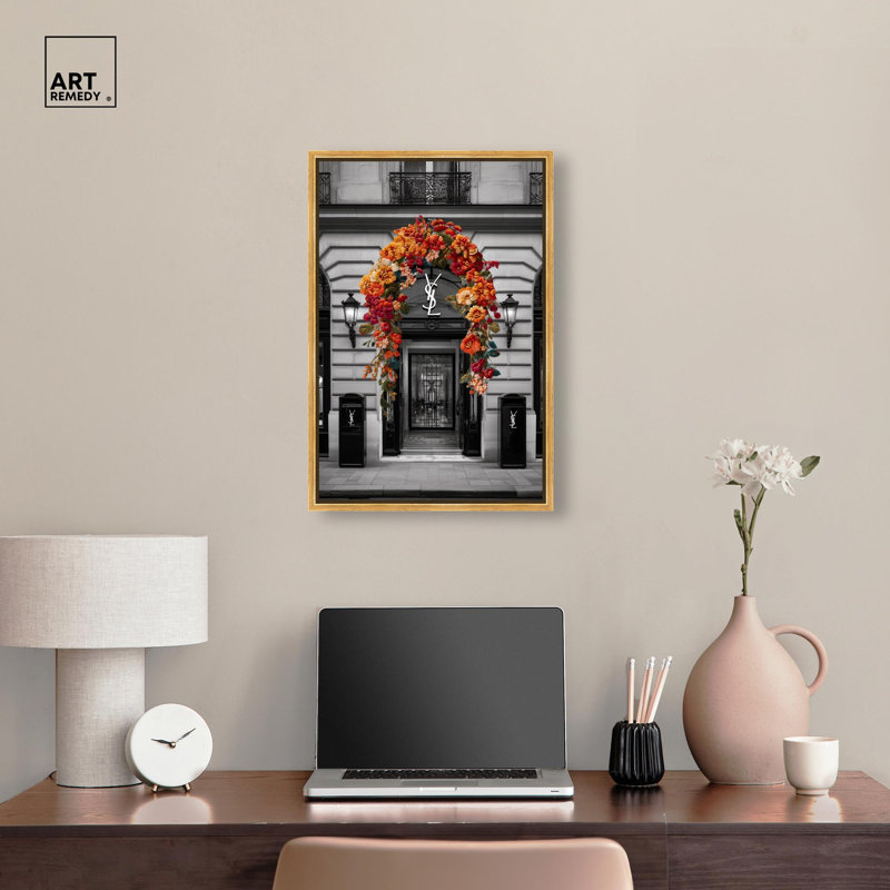 «Bright Floral Archway Storefront», reproduction d'art sur toile par Art Remedy, cadre doré, 16 x 24, H 25 po x l 17 po