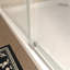 Porte de douche coulissante simple, 60 po x 72 po, verre trempé transparent, conception sans cadre-122663014