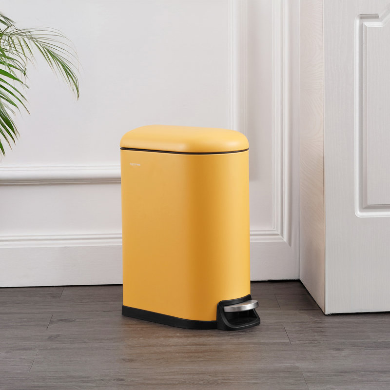 Poubelle à pédale en acier Roland, 2,64 gallons, Jaune jonquille