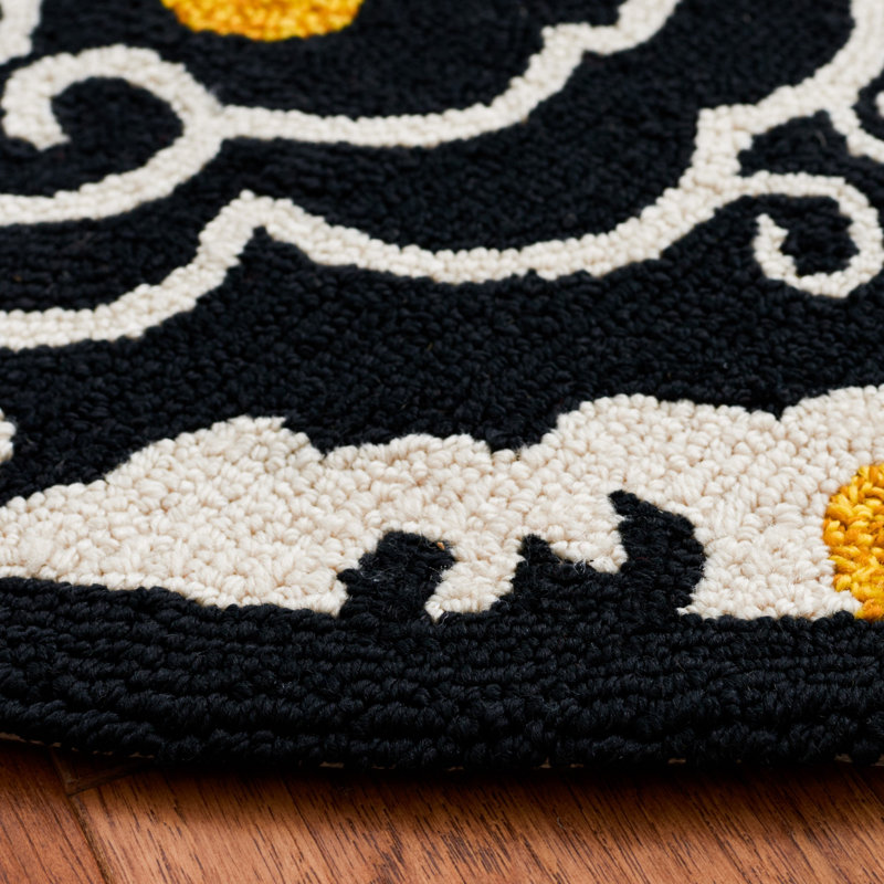 Childers Hand Hooked Performance Southwestern Rug, Round 4'