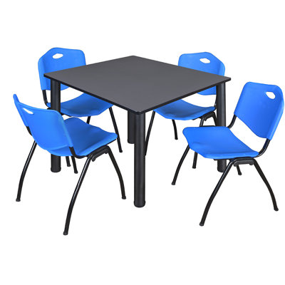 Plateau de table Kee Square, 4 chaises empilables