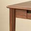 Bureau d'écriture simple et durable en bois de noyer-385716968
