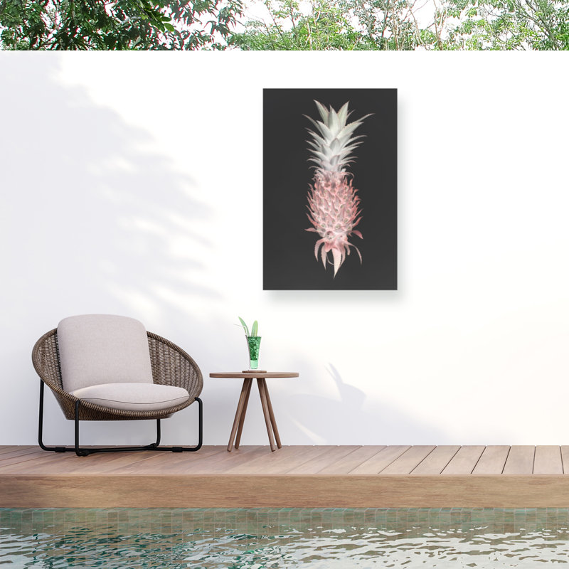 Pin bolologien fraise sur toile, H 24 po x l 16 po
