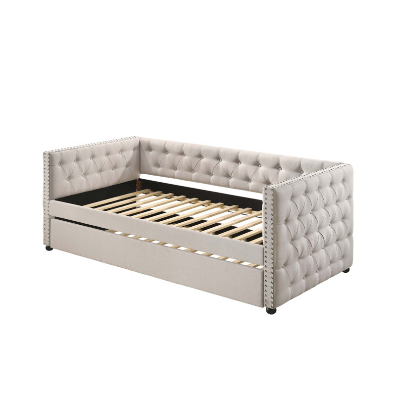 Comfortable Multi-functional Daybed with Extra Storage Space for Relaxation