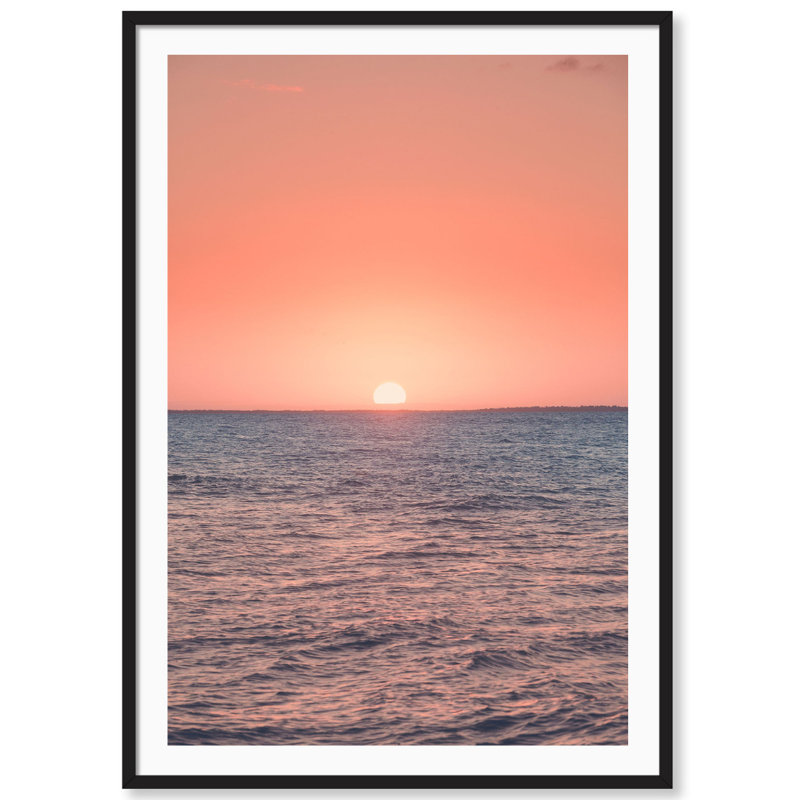 Holbox Sunset par Carly Tabak - Photographie de cadre photo, Bois noir, L 18 po x H 25 po