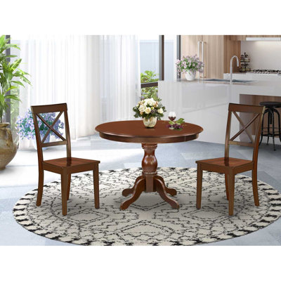 L'ensemble de table de salle à manger 3 pièces comprend une table de cuisine ronde avec piédestal et 2 chaises de salle à manger, 42 x 42 pouces, acajou
