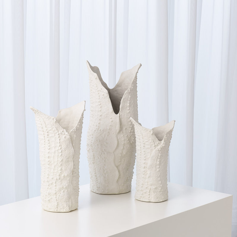 Crocodile Vase-Matte White-Lg, 16.75" H x 9.75" W x 7.5" D
