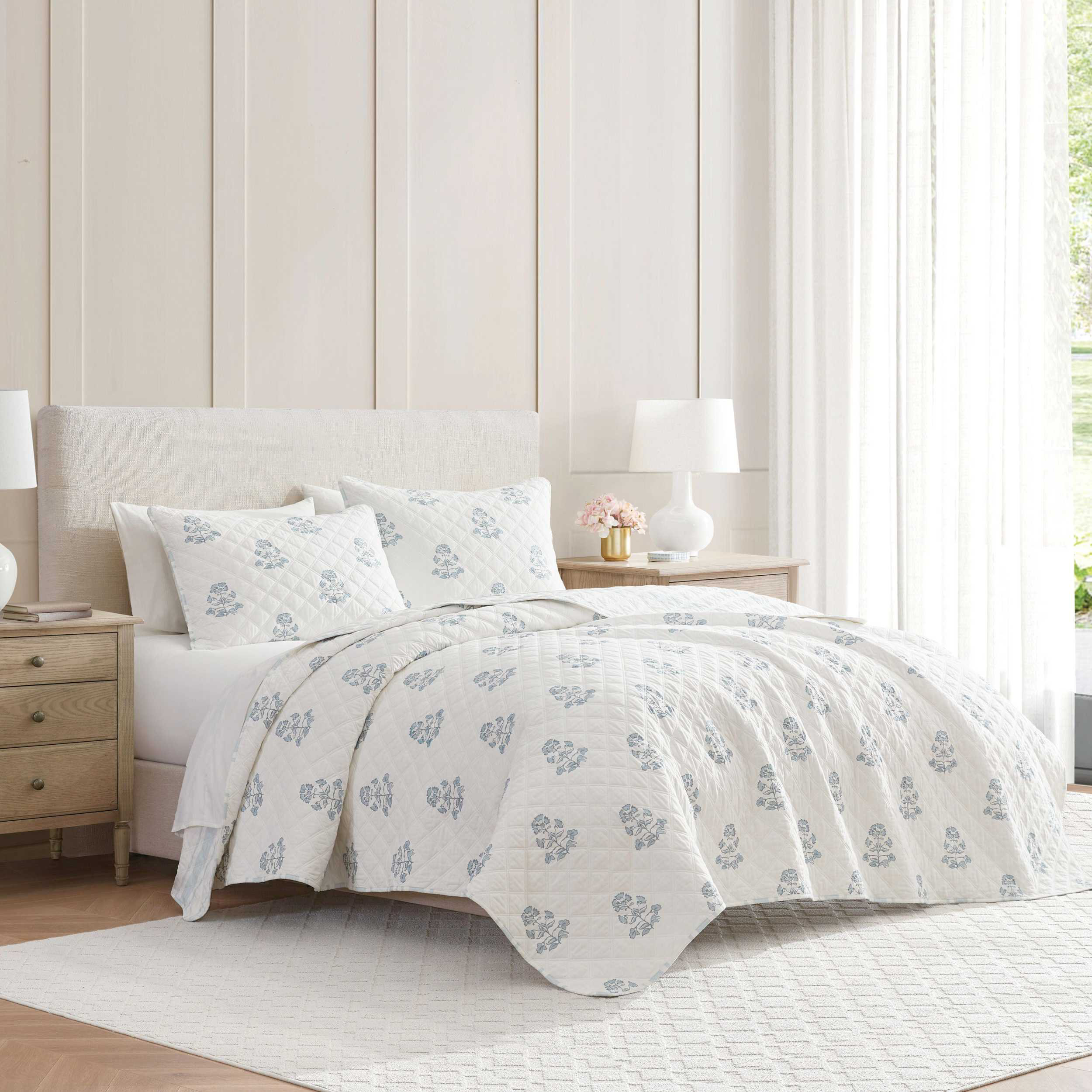 Martha Stewart Flower Block Print Cotton Quilt Set, Blue, Twin, image size:2500x2500