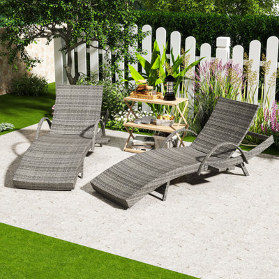 Ensemble de chaise longue de patio en osier toutes saisons avec table d'appoint coulissante et dossier réglable