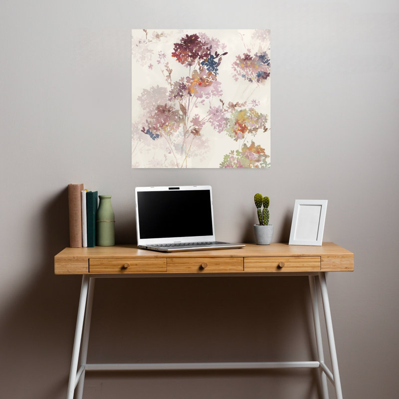 Sweet Hydrangea III, délicat, rêveur, élégant, art floral naturel, H 18 po x l 18 po