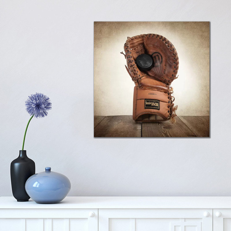 Hockey Goalie Mit - Print on Canvas, 45.72 cm H x 45.72 cm W x 1.91 cm D, Wrapped Canvas