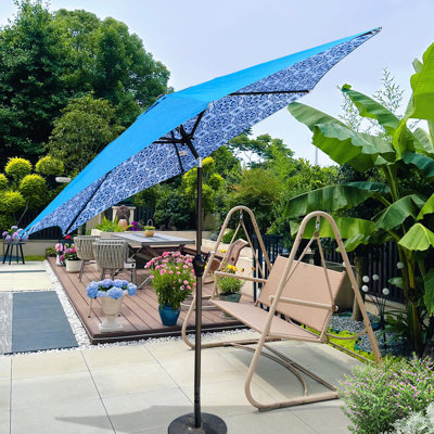 Parasol de patio de 9 pi avec motif et auvent bleu, forme ronde, mât en acier de 1,49 po, 6 nervures, système à manivelle, inclinaison à bouton-poussoir, évent pour plus de stabilité, jardin d'eau avec glace et bleu, haute qualité,