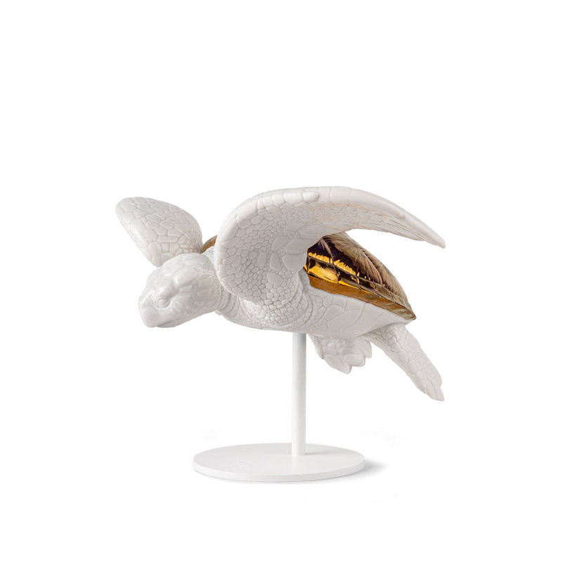 Couple de tortues de mer, 7.48" H x 12.99" W x 9.45" D, 1