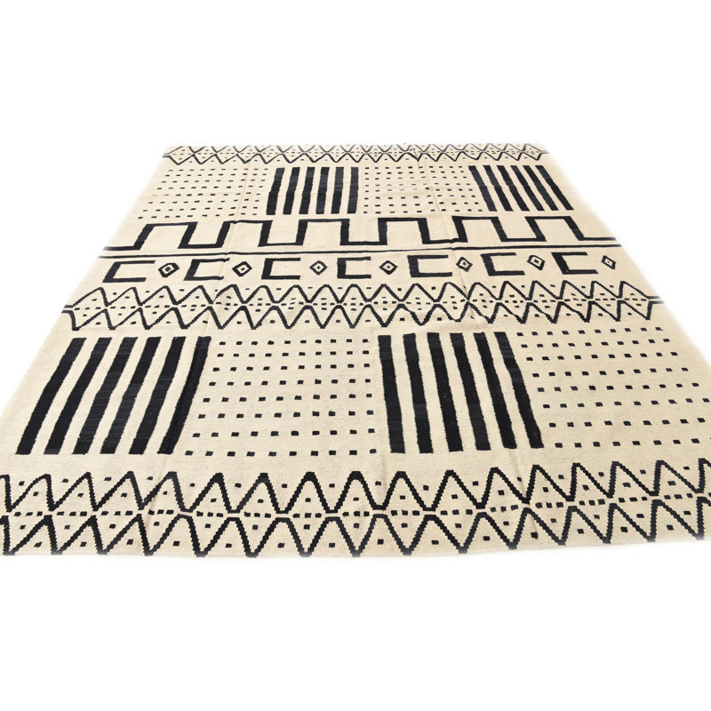 8x10 Petrella Ivory Rug
