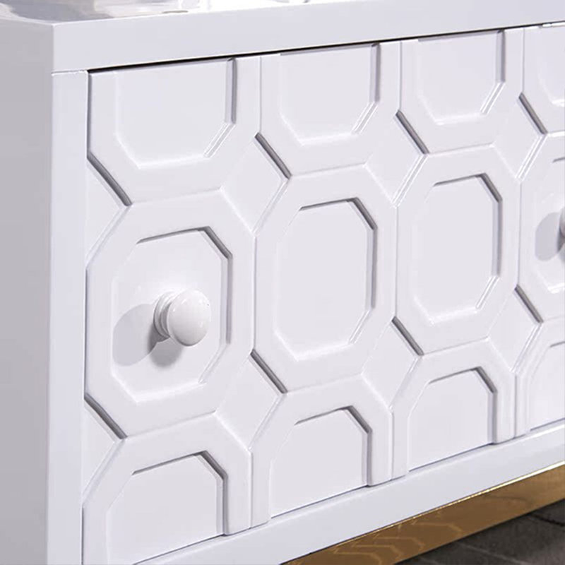 A coffee table with quality aesthetics