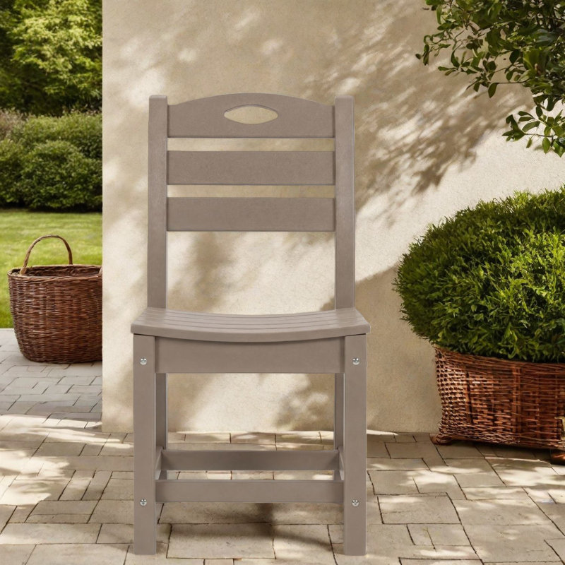 Ensemble de chaises de patio rustique en PEHD, résistant aux intempéries et peu encombrant pour la terrasse et le porche