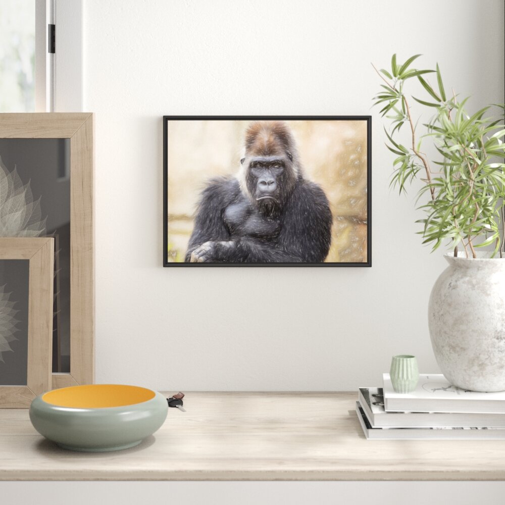 Gelangweilter Gorilla Gerahmter Fotodruck