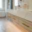 Poignée Channel Collection - Poignée d'armoire 12 po centre à centre en laiton doré brossé - Quincaillerie contemporaine pour tiroirs et armoires-23117475-116445224