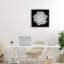 Cadre flottant blanc pur contrastant, design par Phillip Flowers-1574148785-1574148788