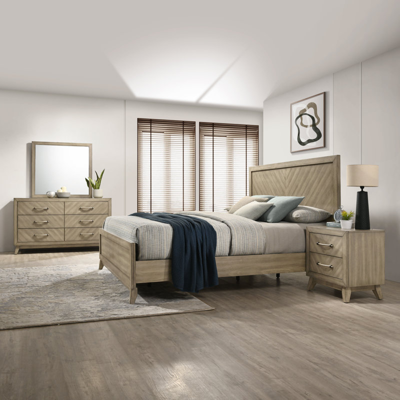 Dezerey Piece Bedroom Set, Queen