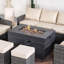 Ensemble modulaire de patio 8 places avec table de foyer d'extérieur 50 000 BTU, ensemble de conversation en osier PE avec cadre de rangement en acier galvanisé avec boîte de rangement et repose-pieds, mobilier 8 places pour la cour et le jardin