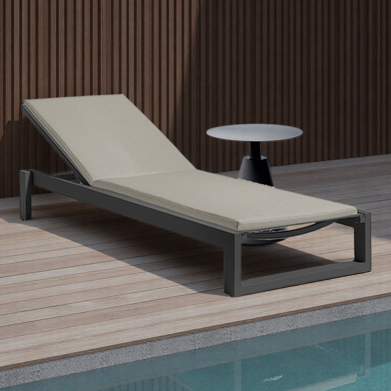 Chaise longue d'extérieur pour piscine, 1