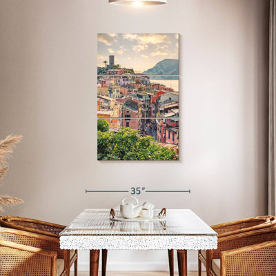 Masam Vernazza Village In Cinque Terre Park III