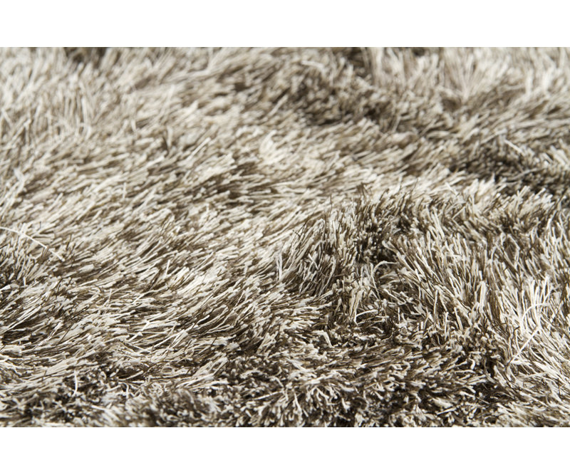 Vani Area Rug in Gray, 7'9" x 10'6"