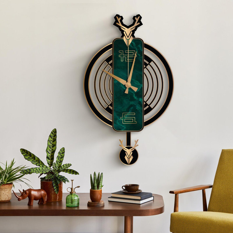Horloge murale en cerf à pendule Stag