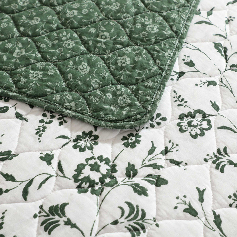 Laura Ashley Miranda Cotton Reversible Green Full Queen Quilt Set, Queen Quilt + 2 Standard Pillowcases, Green