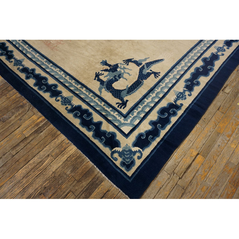 Tapis noué antique à médaillon chinois