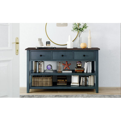 Console rétro avec deux tablettes ouvertes