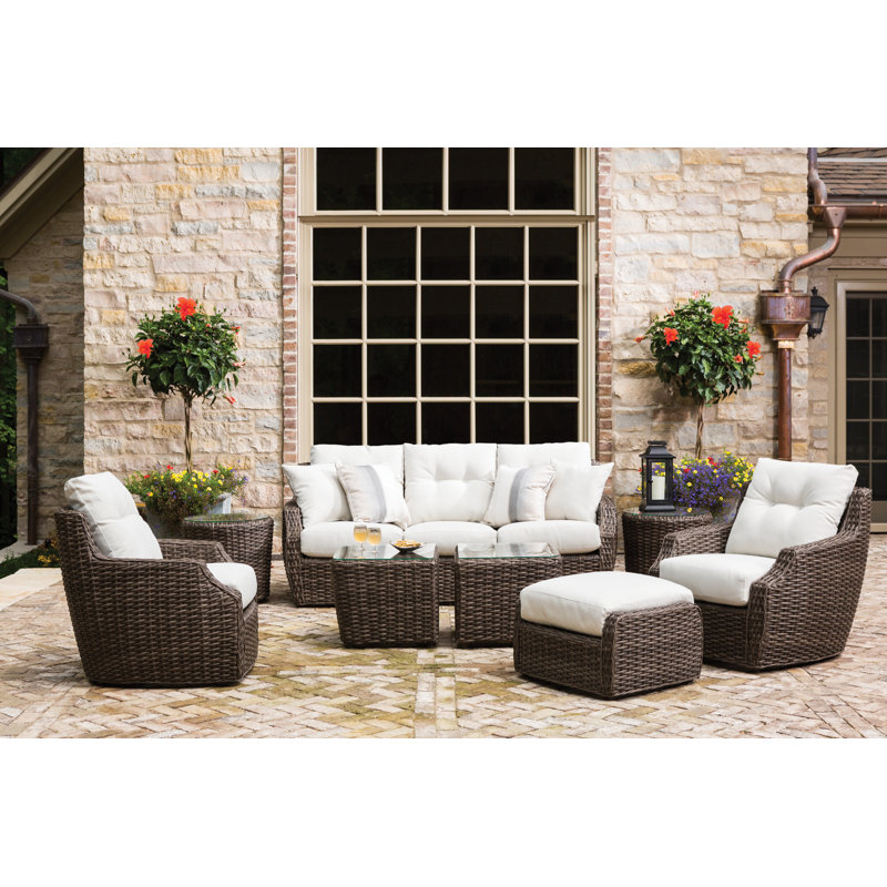 Largo Outdoor Lounge Chair, SafariGreen/ White Stripe
