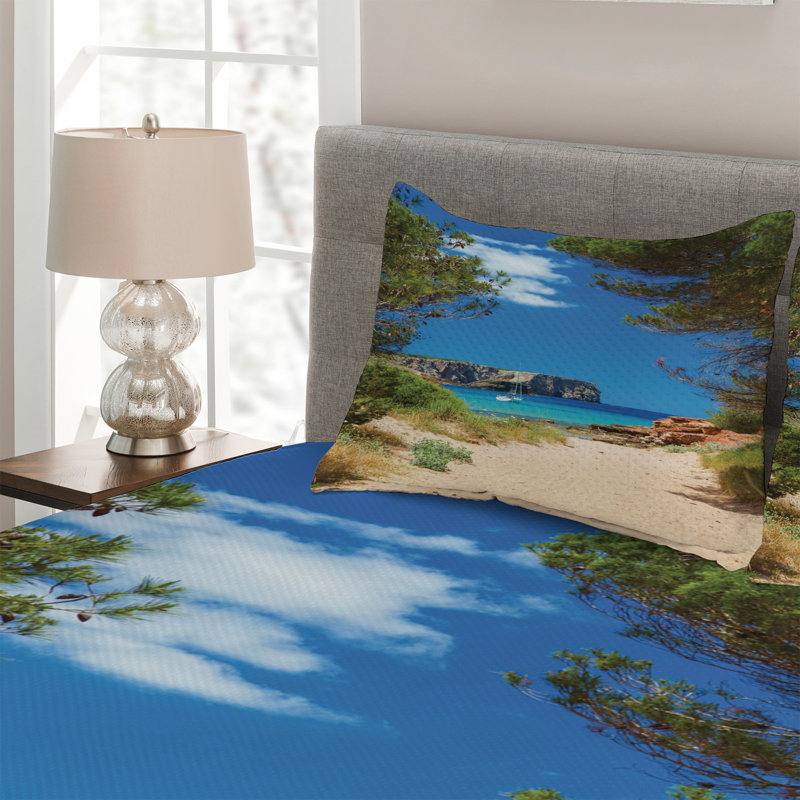 Island Coastal Coverlet, King Bedspread + 2 Shams