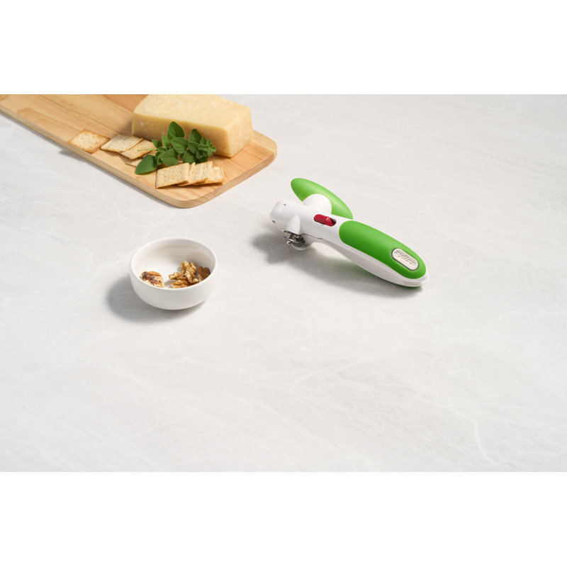 Zyliss Lock N' Lift Can Opener with Lid Lifter Magnet, Green