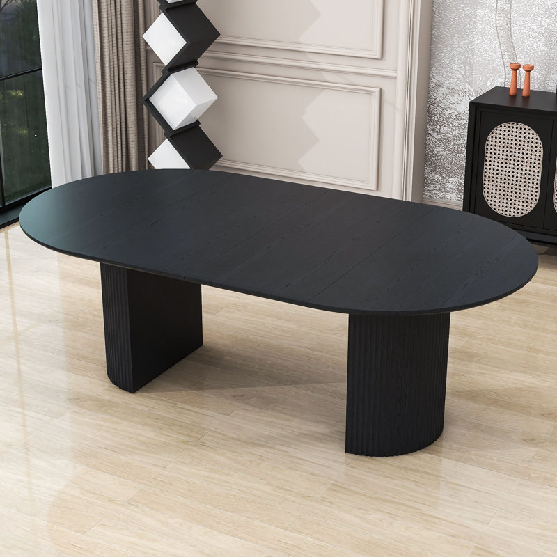 Drumbare Expandable Dining Table with Stylish Design