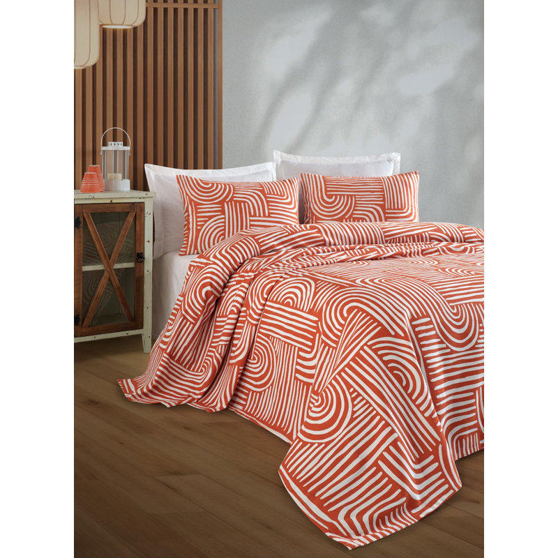 Luxueuse couverture piquée simple rouge tuile de 62,9 po x 92,5 po | 100% coton, 280 g / m² | Lavable à la machine à 86 ° F | Parfait pour la literie élégante et les espaces de vie confortables, tissu doux et durable