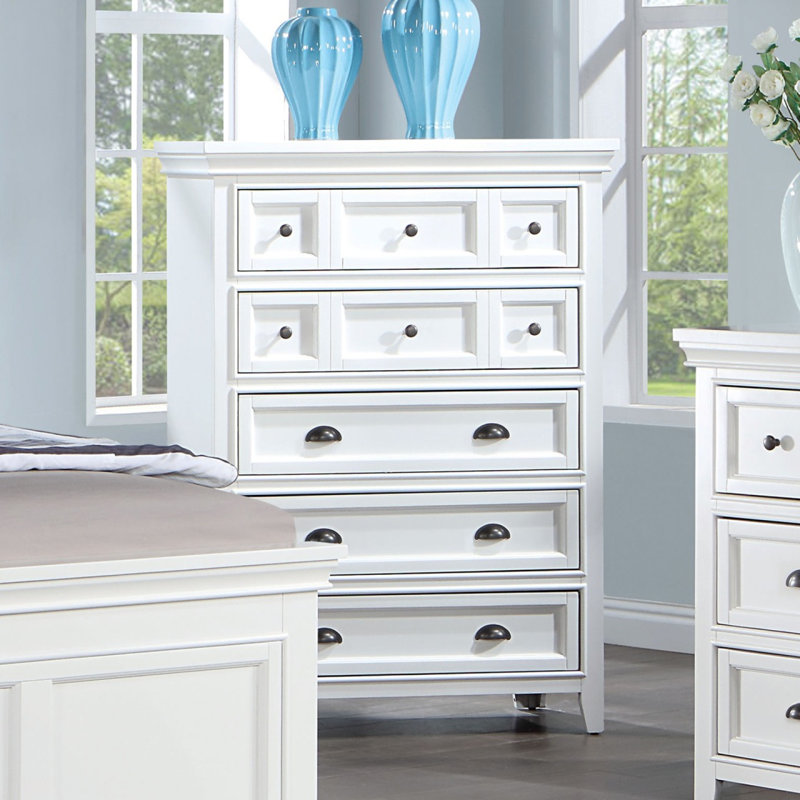 Commode de style transitionnel 1Pc Commode 5 tiroirs à finition blanche avec poignées rondes et glissières à roulement à billes